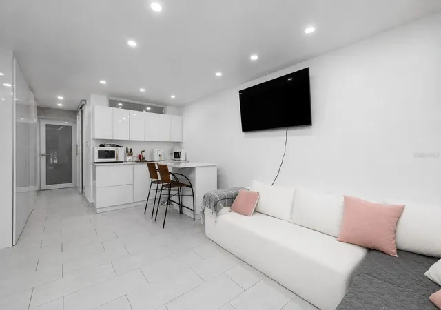 Homes for sale in Carolina, PR | 4633 Av Isla Verde #105, Carolina, PR 00979 | MLS# PR9122568