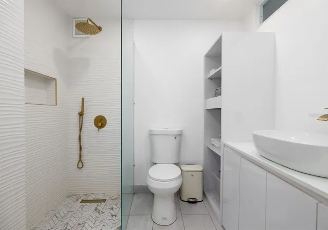 Homes for sale in Carolina, PR | 4633 Av Isla Verde #105, Carolina, PR 00979 | MLS# PR9122568