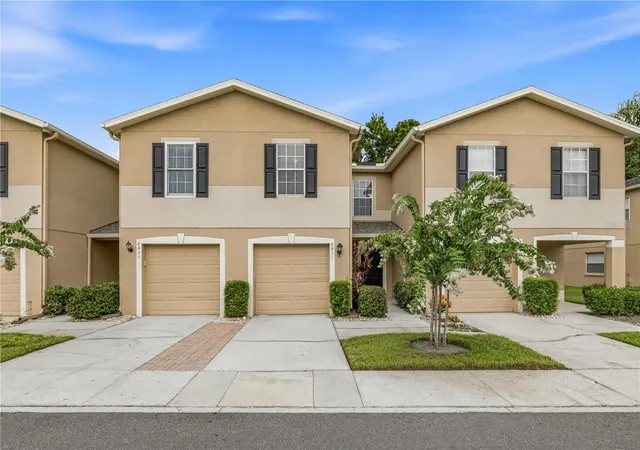 Photo 2 of Townhouse for sale at 8431 Edgewater Pl Blvd, Tampa, FL 33615 | MLS# TB8526031 | Listing updated on 2026-09-21