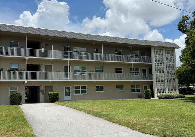 Homes for sale in Saint Petersburg, FL | 5725 12th Ave N #306D, Saint Petersburg, FL 33710 | MLS# TB8526042