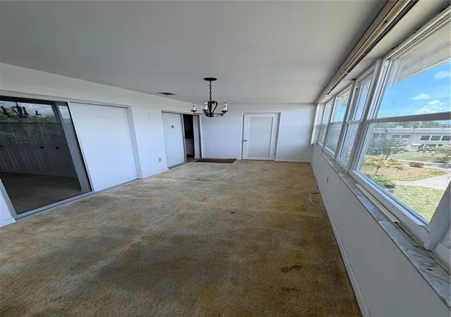 Homes for sale in Saint Petersburg, FL | 5725 12Th Ave N #306D, Saint Petersburg, FL 33710 | MLS# TB8526042