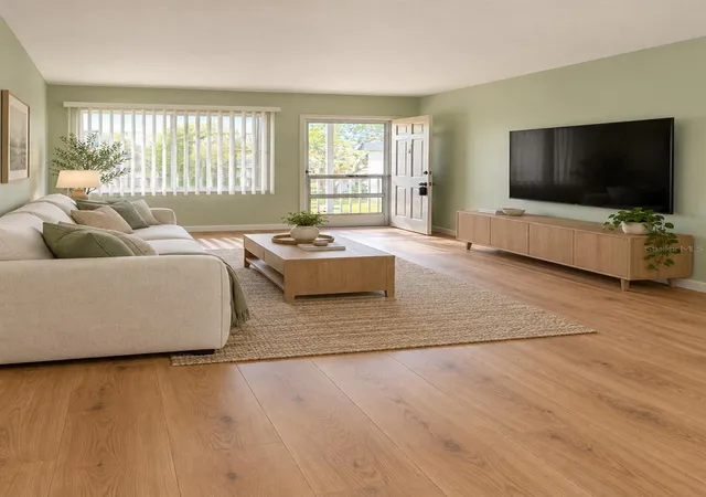 Listing Photo 5 - Condo for sale in building located at 5725 12Th Ave N, St. Petersburg, FL 33710 - Unit #306D