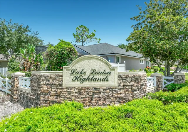 Homes for sale in Clermont, FL | 10512 Via Milano Ct, Clermont, FL 34711 | MLS# G5114683