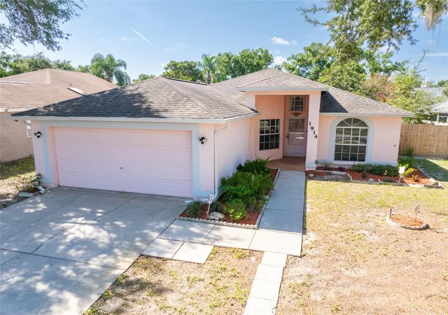 Photo 2 of Single family home for sale at 1914 Woodcut Dr, Lutz, FL 33559 | MLS# TB8526047 | Listing updated on 2026-09-14