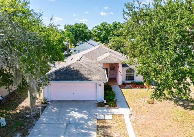 Photo 3 of Single family home for sale at 1914 Woodcut Dr, Lutz, FL 33559 | MLS# TB8526047 | Listing updated on 2026-09-23