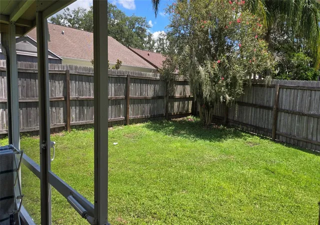 Photo 17 of Single family home for sale at 9765 Fox Chapel Rd, TAMPA, FL 33647 | MLS# TB8526049 | Listing updated on 2026-10-01
