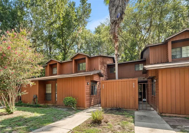2nd image of 825 Sw 55th Ter, Gainesville, FL 32607 | MLS# GC541704