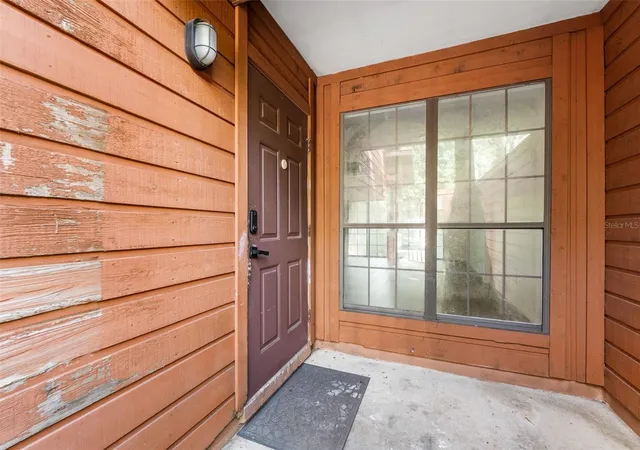 Photo 3 of Townhouse for sale at 825 SW 55th Terrace, Gainesville, FL 32607 | MLS# GC541704 | Listing updated on 2026-08-24