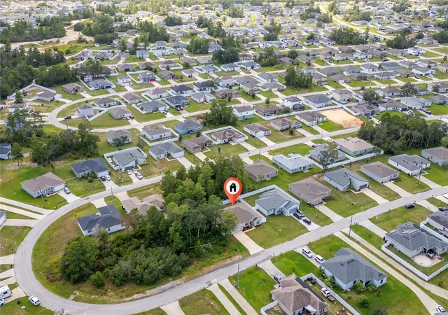Photo 3 of Single family home for sale at 236 Elm Ct, Kissimmee, FL 34759 | MLS# S5153090 | Listing updated on 2026-09-05
