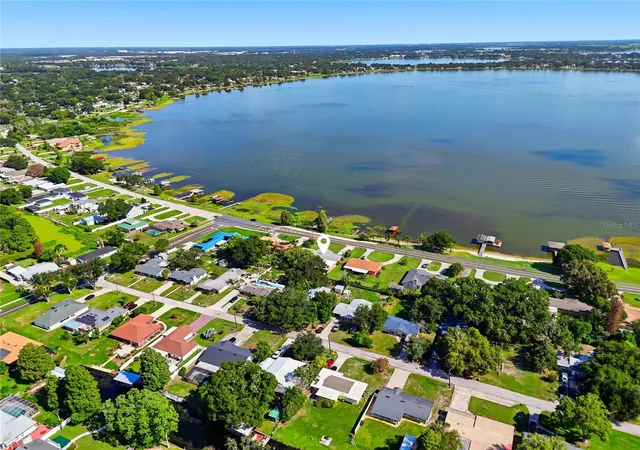 3rd image of 1475 S Lake Howard Dr, Winter Haven, FL 33880 | MLS# L4963275