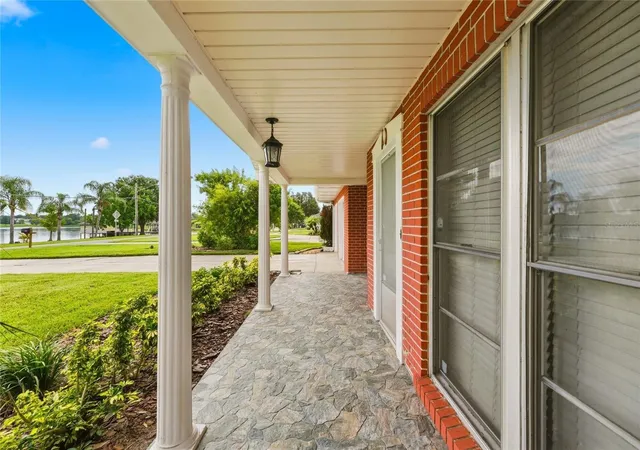 4th image of 1475 S Lake Howard Dr, Winter Haven, FL 33880 | MLS# L4963275
