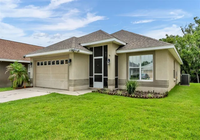 Photo 3 of Single family home for sale at 6838 Shimmering Dr, Lakeland, FL 33813 | MLS# L4963277 | Listing updated on 2026-09-29