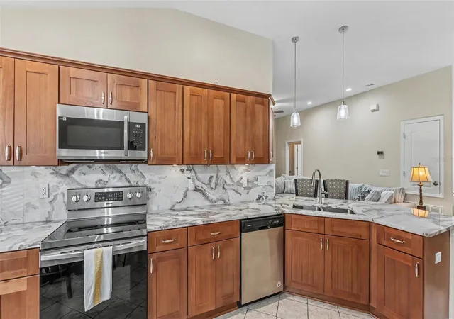 Photo 4 of Single family home for sale at 6838 Shimmering Dr, Lakeland, FL 33813 | MLS# L4963277 | Listing updated on 2026-09-29