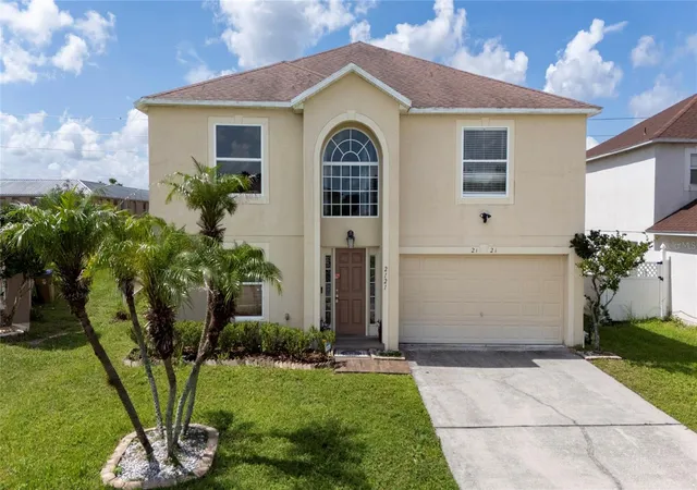 Photo 3 of Single family home for sale at 2121 Blackstone Landing Dr, Kissimmee, FL 34758 | MLS# S5153093 | Listing updated on 2026-10-30