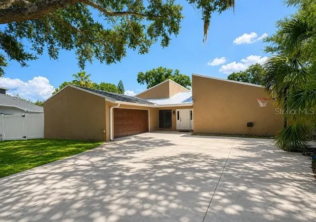 Photo 1 of Single family home for sale at 3109 Reseda Ct, Tampa, FL 33618 | MLS# O6422478 | Listing updated on 2026-10-07