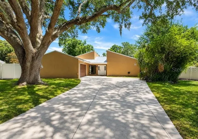 Photo 29 of Single family home for sale at 3109 Reseda Ct, TAMPA, FL 33618 | MLS# O6422478 | Listing updated on 2026-10-07