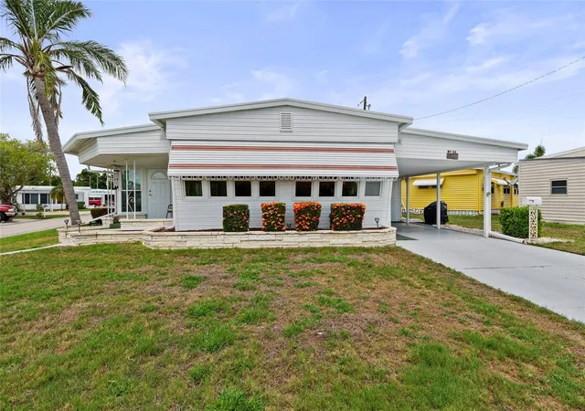 Photo 2 of Manufactured home for sale at 1111 42nd Avenue E, Ellenton, FL 34222 | MLS# A4699096 | Listing updated on 2026-09-29