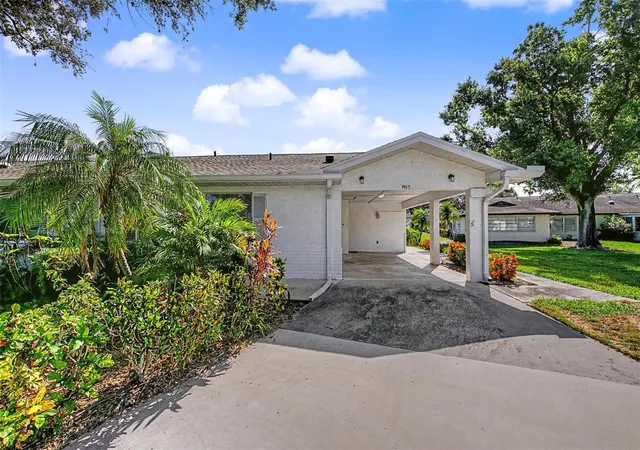 2nd image of 1905 Hanson Ct #305, Sun City Center, FL 33573 | MLS# TB8526065