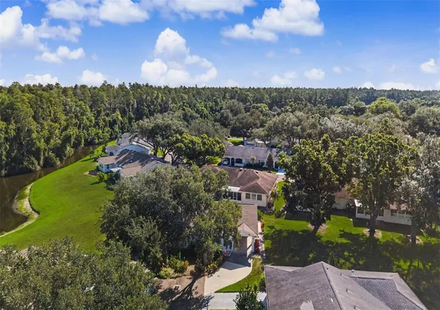 4th image of 1905 Hanson Ct #305, Sun City Center, FL 33573 | MLS# TB8526065