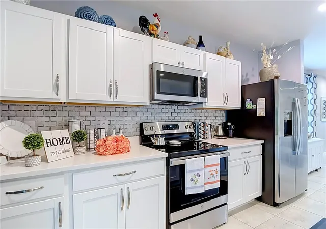 Photo 2 of Townhouse for sale at 11994 Grizzly Ln, New Port Richey, FL 34654 | MLS# W7887352 | Listing updated on 2026-08-16