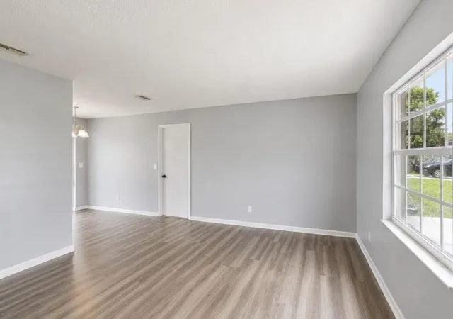 Homes for sale in Deltona, FL | 2162 Swanson Dr, Deltona, FL 32738 | MLS# V4950048
