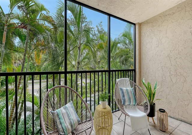 5th image of 3700 S Osprey Ave #222, Sarasota, FL 34239 | MLS# A4699097