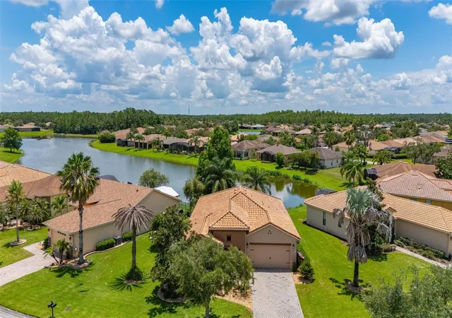 Photo 3 of Single family home for sale at 394 Monterey St, Kissimmee, FL 34759 | MLS# S5153097 | Listing updated on 2026-08-04