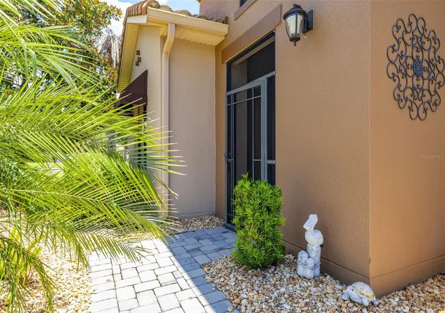 Photo 5 of Single family home for sale at 394 Monterey St, Kissimmee, FL 34759 | MLS# S5153097 | Listing updated on 2026-08-04