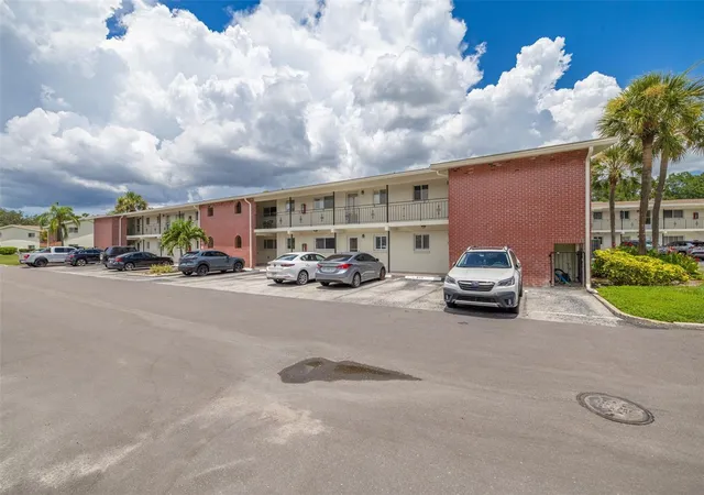 Homes for sale in St Petersburg, FL | 4550 Overlook Dr Ne #155, St Petersburg, FL 33703 | MLS# TB8526075