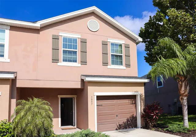 Photo 2 of Townhouse for sale at 1097 Grantham Dr, Sarasota, FL 34234 | MLS# A4699099 | Listing updated on 2026-09-13