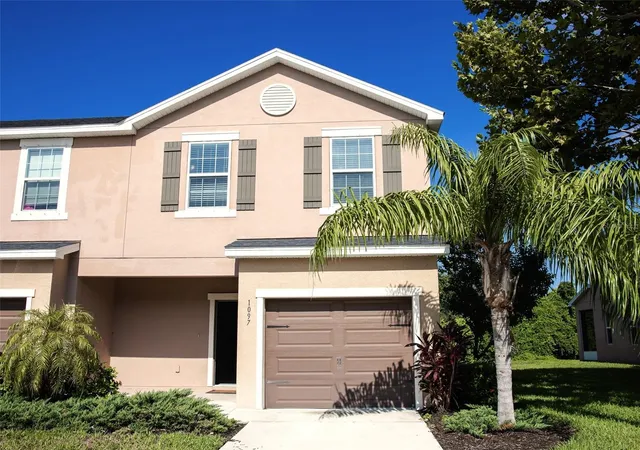 Photo 4 of Townhouse for sale at 1097 Grantham Dr, Sarasota, FL 34234 | MLS# A4699099 | Listing updated on 2026-09-13
