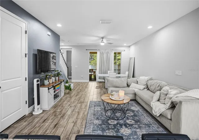 Photo 4 of Townhouse for sale at 1309 Sunset Wind Loop, Oldsmar, FL 34677 | MLS# TB8526089 | Listing updated on 2026-07-25
