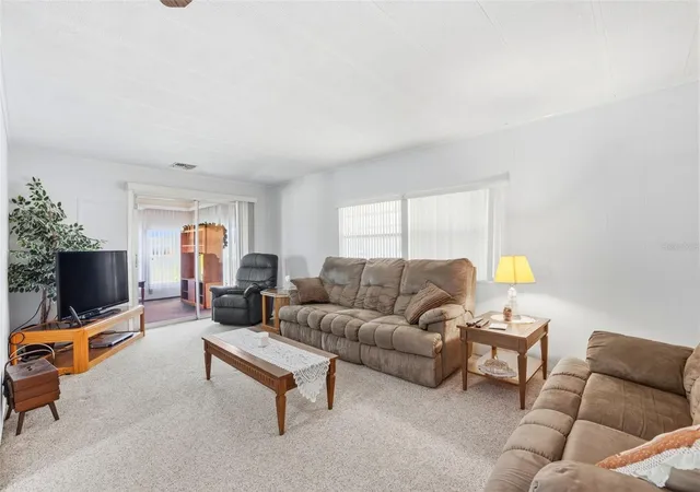 5th image of 3321 Chatford Dr, Holiday, FL 34690 | MLS# TB8526091
