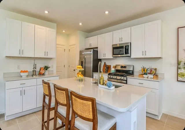 Photo 2 of Sale Pending at 13832 Shellmore Ave, Palmetto, FL 34221 | MLS# TB8526099 | Listing updated on 2026-09-30