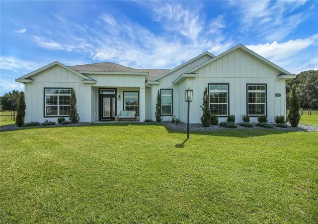 Homes for sale in Oxford, FL | 10757 County Road 223, Oxford, FL 34484 | MLS# G5114692