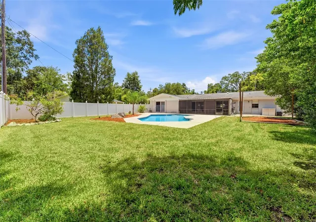 Photo 2 of Single family home for sale at 10603 Orange Grv Dr, Tampa, FL 33618 | MLS# TB8526115 | Listing updated on 2026-09-13