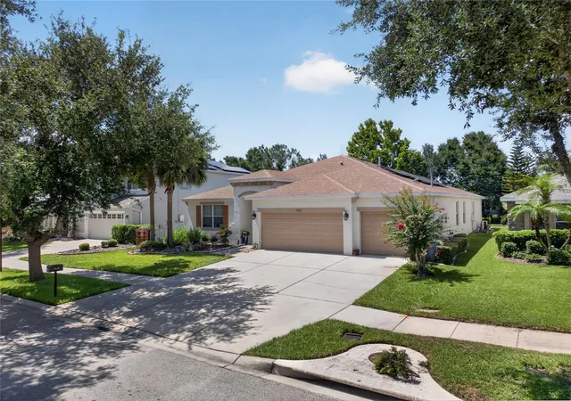3rd image of 15601 Starling Water Dr, Lithia, FL 33547 | MLS# TB8526119