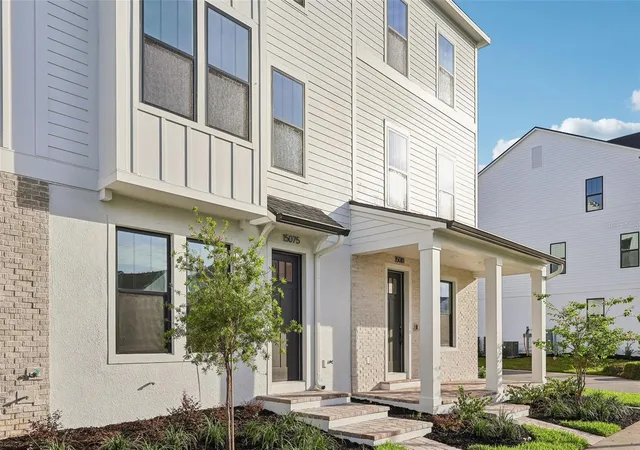 Photo 3 of Townhouse for sale at 15075 Groveside Rd, Winter Garden, FL 34787 | MLS# O6422529 | Listing updated on 2026-09-29