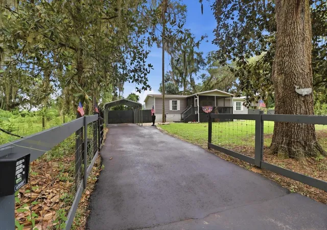 2nd image of 4370 E Amherst St, Hernando, FL 34442 | MLS# OM727962