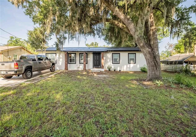 Homes for sale in Fort Meade, FL | 801 N Clermont Ave, Fort Meade, FL 33841 | MLS# TB8526132