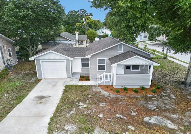 Photo 2 of Sale Pending at 1905 24th Street S, Saint Petersburg, FL 33712 | MLS# TB8526133 | Listing updated on 2026-10-20