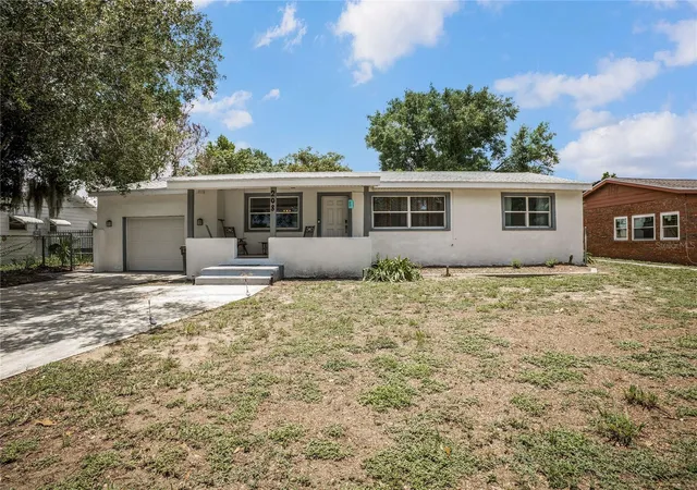 Homes for sale in Avon Park, FL | 208 E Winthrop St, Avon Park, FL 33825 | MLS# O6422536