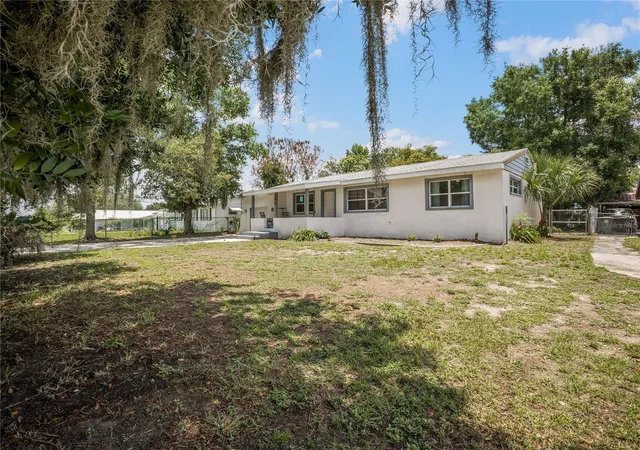 Homes for sale in Avon Park, FL | 208 E Winthrop St, Avon Park, FL 33825 | MLS# O6422536