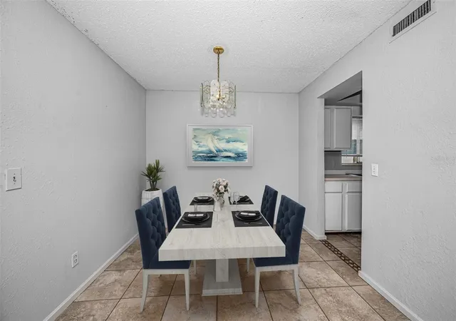 5th image of 1960 Union St #5, Clearwater, FL 33763 | MLS# TB8526137