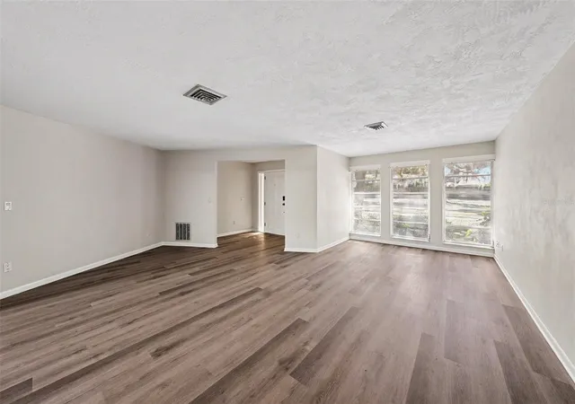 5th image of 209 15Th St, Palm Harbor, FL 34683 | MLS# O6422541
