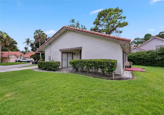 5th image of 655 Nighthawk Cir, Winter Springs, FL 32708 | MLS# O6422542