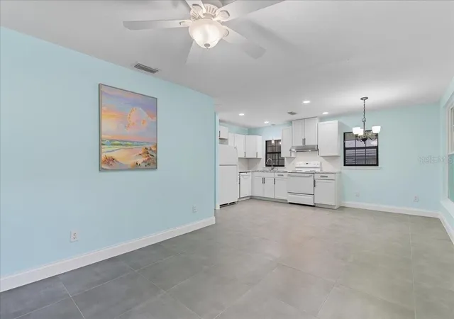 4th image of 21445 Se 64Th Ave, Hawthorne, FL 32640 | MLS# GC541721