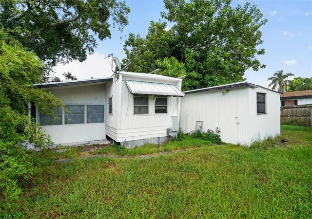 Homes for sale in Ruskin, FL | 509 Domino Dr N, Ruskin, FL 33570 | MLS# A4699121