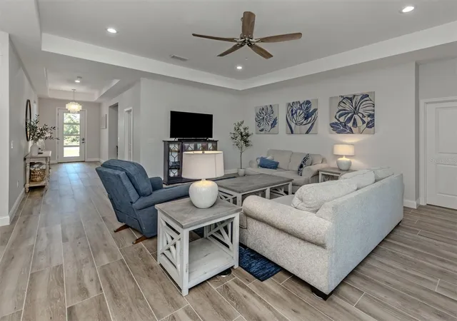 5th image of 171 Spring Dr, Rotonda West, FL 33947 | MLS# C7528089