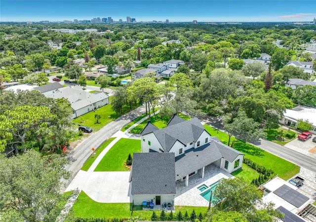 Homes for sale in Winter Park, FL | 2905 Parkland Dr, Winter Park, FL 32789 | MLS# O6422550